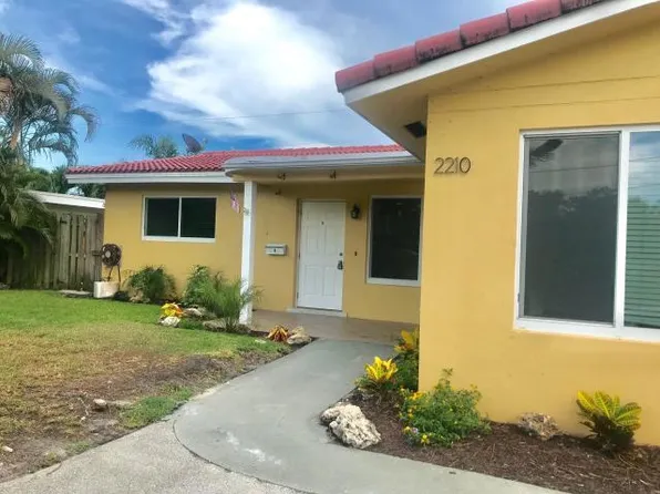 2210 NE 36th St #B, Lighthouse Point, FL 33064