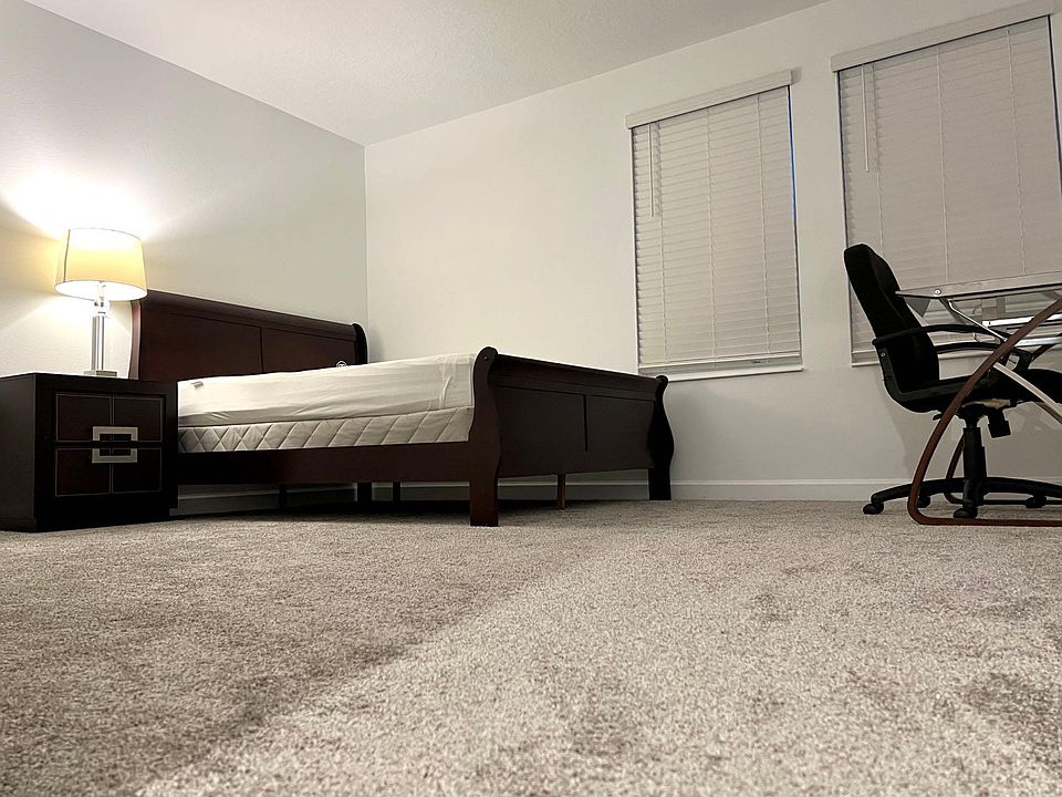 1st image of 5024 Center Ct
