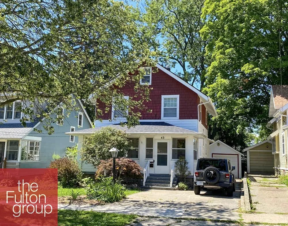 4 bed, 1.5 bath, 1868 sqft, $2,725 — Photo 1