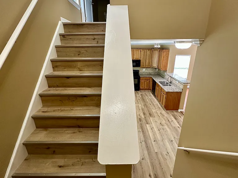 15713 Lakepoint Forest Dr — Photo 11