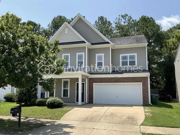 600 Hadlow St, Fuquay Varina, NC 27526