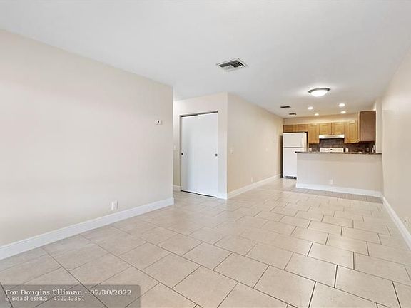 3rd image of 10831 NW 45th St
