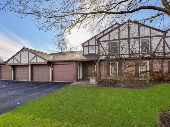 2140 Berkley Ct APT 202-B, Naperville, IL 60565