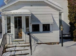 1431 10th St, Marinette, WI 54143