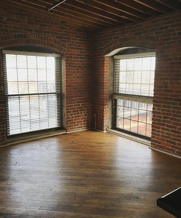 1st image of 1418 W Marshall St APT 214