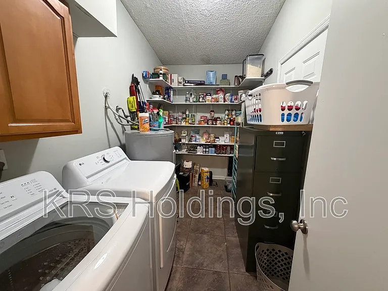 896 Jamestown Landing Rd — Photo 13