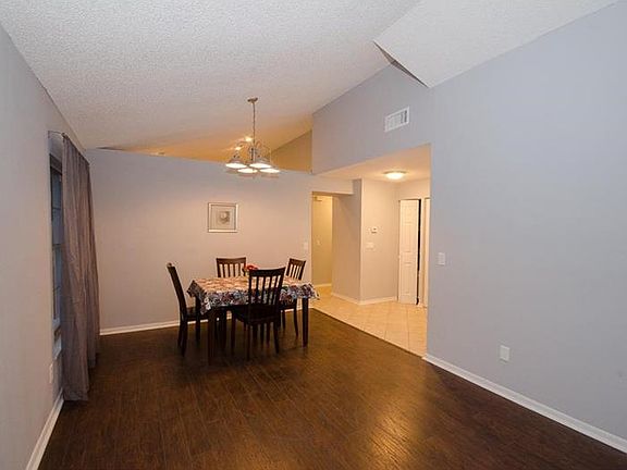 4th image of 12720 Hampton Park Blvd
