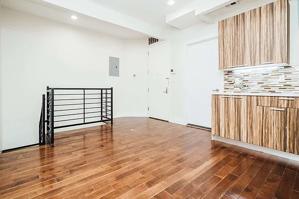 Rented by Nooklyn NYC LLC | media 5