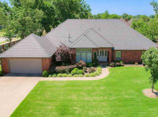 2508 Copperfield Ave, Ponca City, OK 74604