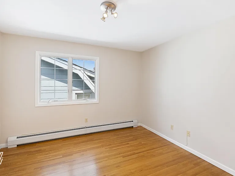 136 Fulton Ave #A — Photo 15