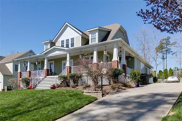 Welcome to this lovely Craftsman home in Millcrest of Brandermill