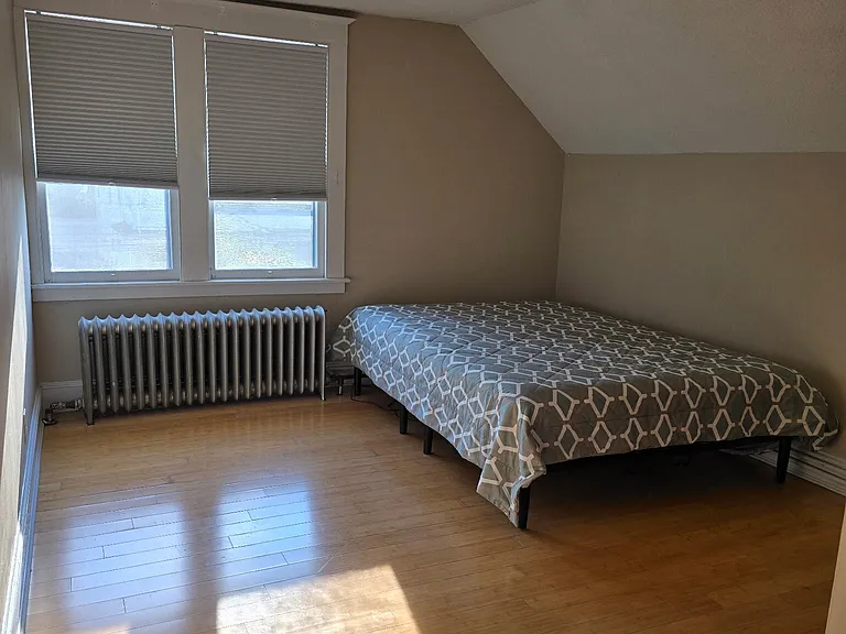 40 Quaker Ln S — Photo 22