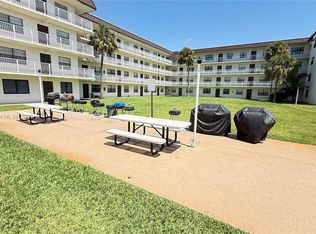 500 NE 2nd St APT 405, Dania, FL 33004