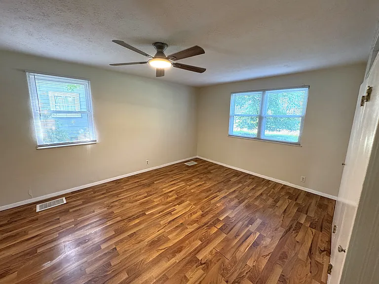 1251 E Colfax Ave — Photo 11