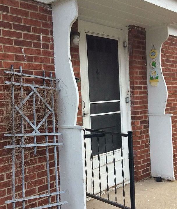 1st image of 1912 16th Ave APT 4