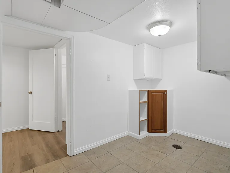 654 W Lennox St — Photo 14