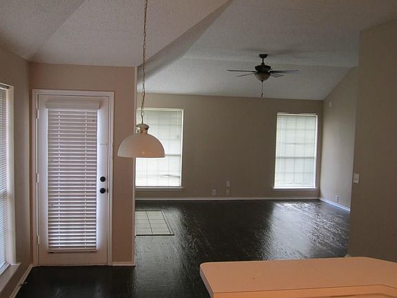 5th image of 7117 Cinnabar Dr