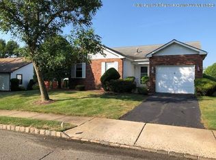 9 Coventry Ter, Marlboro, NJ