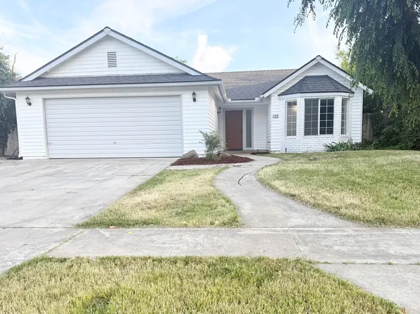 1321 E Buena Vista Avenue, Visalia, CA 93292