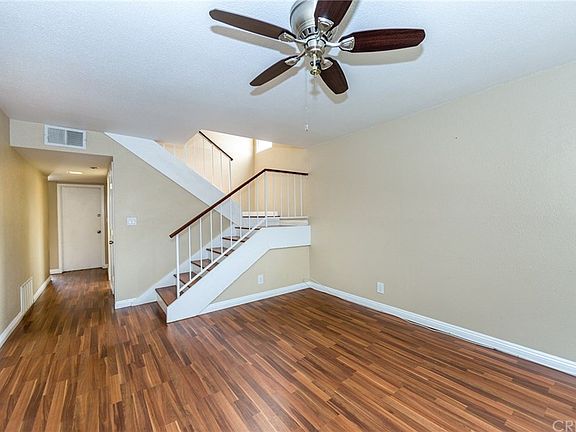 3rd image of 13100 Dronfield Ave