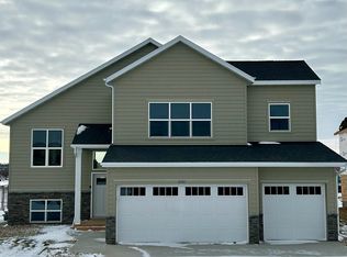 6201 W Valentine St, Sioux Falls, SD 57107