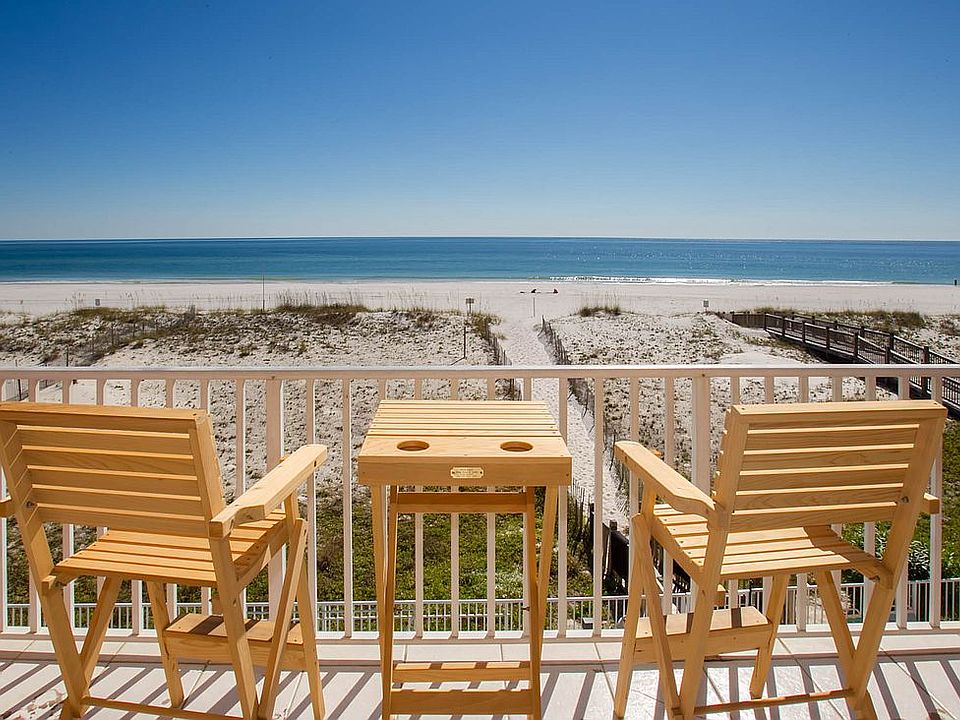 Balcony view of beach 