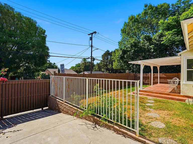 10734 Oro Vista Ave — Photo 31