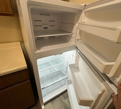 3rd image of 525 Carroll St APT 1B