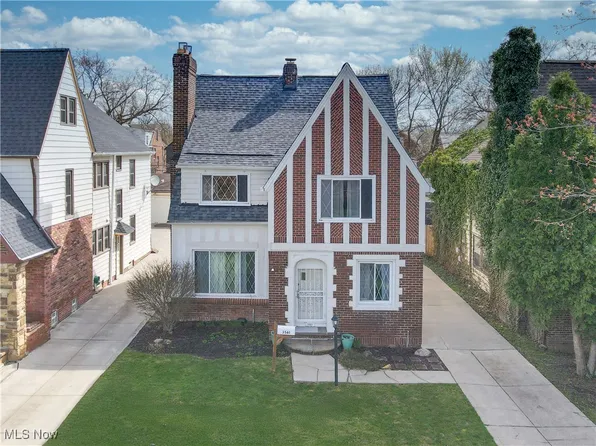 3561 Winchell Rd, Shaker Heights, OH 44122