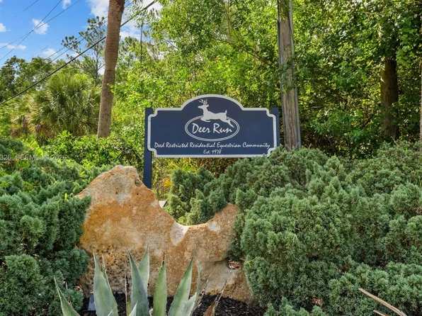 19556 Black Falcon Rd, Loxahatchee, FL 33470