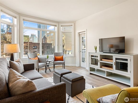 4th image of 2415 2nd Avenue #432