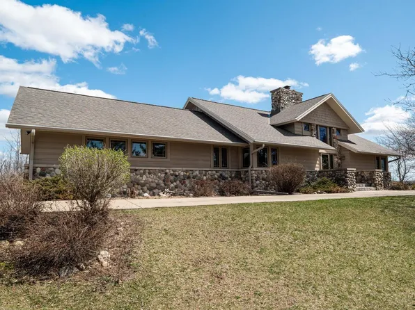 W1138 Hill ROAD, Ixonia, WI 53036