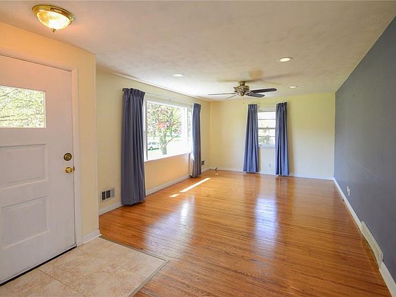 5th image of 21 Sunnyside Ln