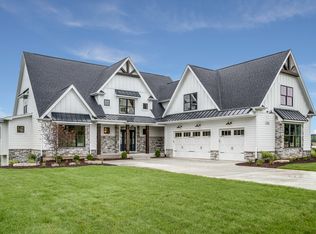 7341 Clubhouse Dr, Yorkville, IL