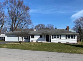 145 Eastgate Dr, Rochester, NY 14617