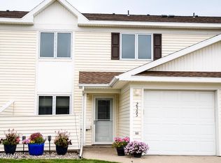 2565 S 40th St, Grand Forks, ND 58201