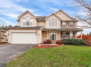 35 Eastwood Dr, Hanover, PA 17331