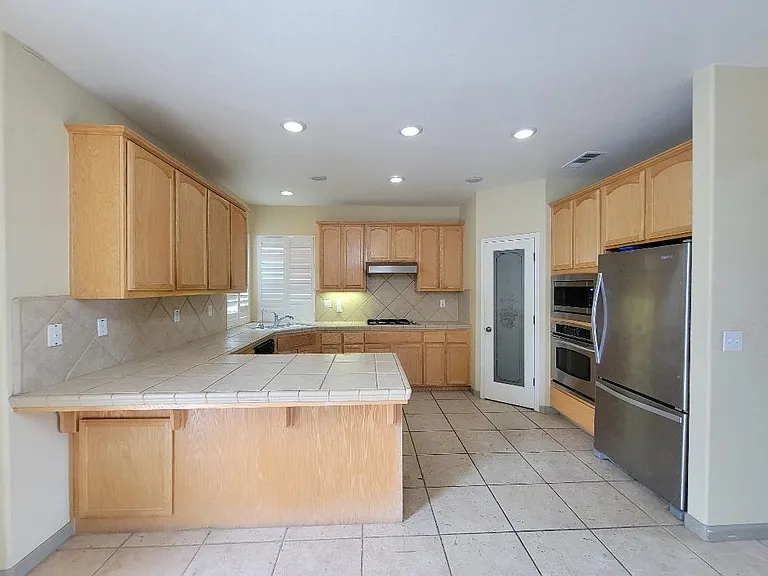 1663 Eucalyptus Ct — Photo 10