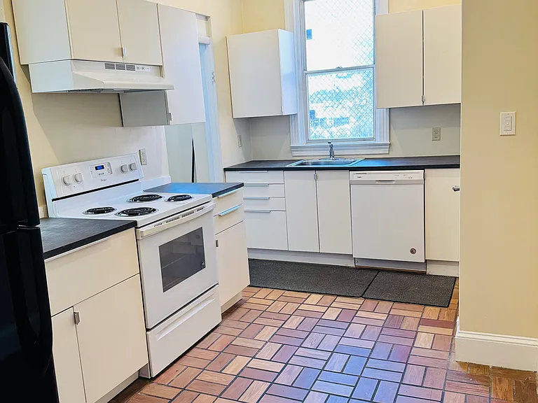 2212 Maryland Ave #1 — Photo 9