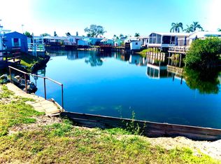 3952 Honolulu Dr #554, Ruskin, FL 33570