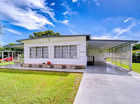 37930 Date Palm Dr, Zephyrhills, FL 33542