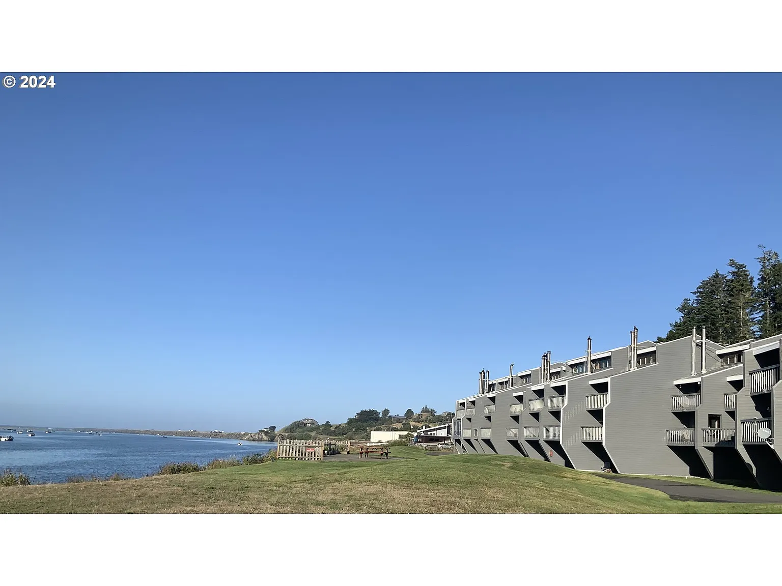 94304 Wedderburn Loop #429 photo 1