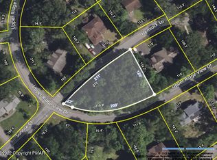36 Hemlock Ln, East Stroudsburg, PA 18302