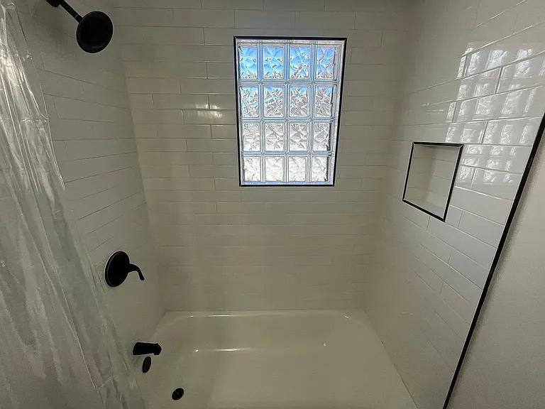 1021 Stewart Ave — Photo 10