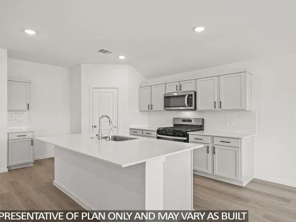 102 Rustic Creek Ct, Dayton, TX 77535