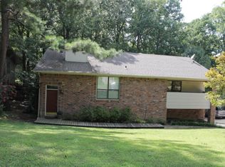 1607 Honeysuckle Ln, Jonesboro, AR 72401