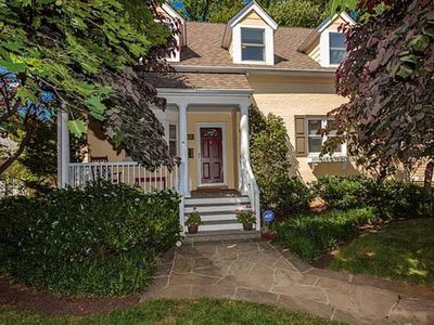 5917 Sonoma Rd, Bethesda, MD, 20817