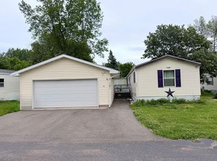 305 Mozart Ave E, Mankato, MN 56001