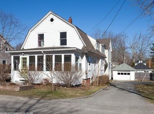 19 Limerock St, Camden, ME 04843