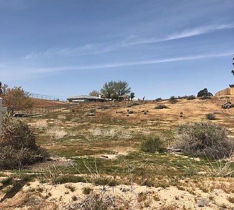 2nd image of Lambert Ln